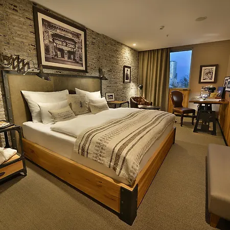 Hotel Loft 4*