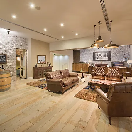 Loft מלון