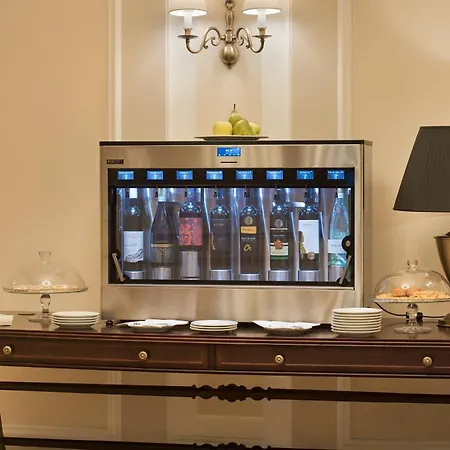Loft Hotel 4*