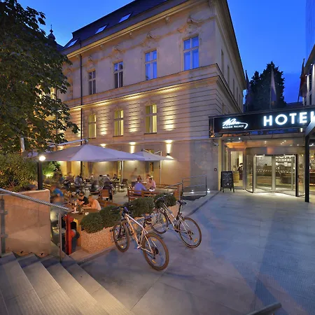 Hotel Loft 4*