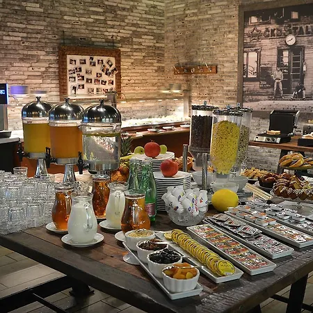Loft Hotel 4*