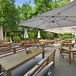 Loft 4* ברטיסלאבה
