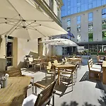 Loft מלון 4*