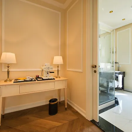 Loft Hotel 4*