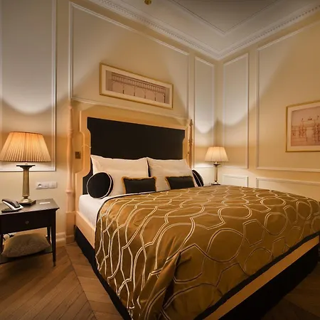 Hotel Loft 4*
